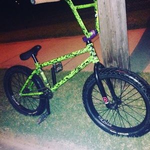 Meet your Posher, Ethan